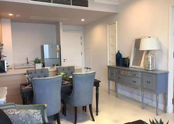 Aguston Sukhumvit 22 Hotel